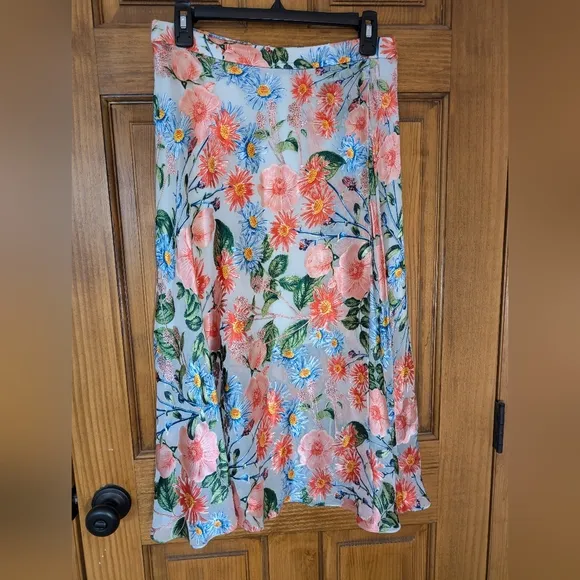 Alice and Olivia  silk blend midi skirt