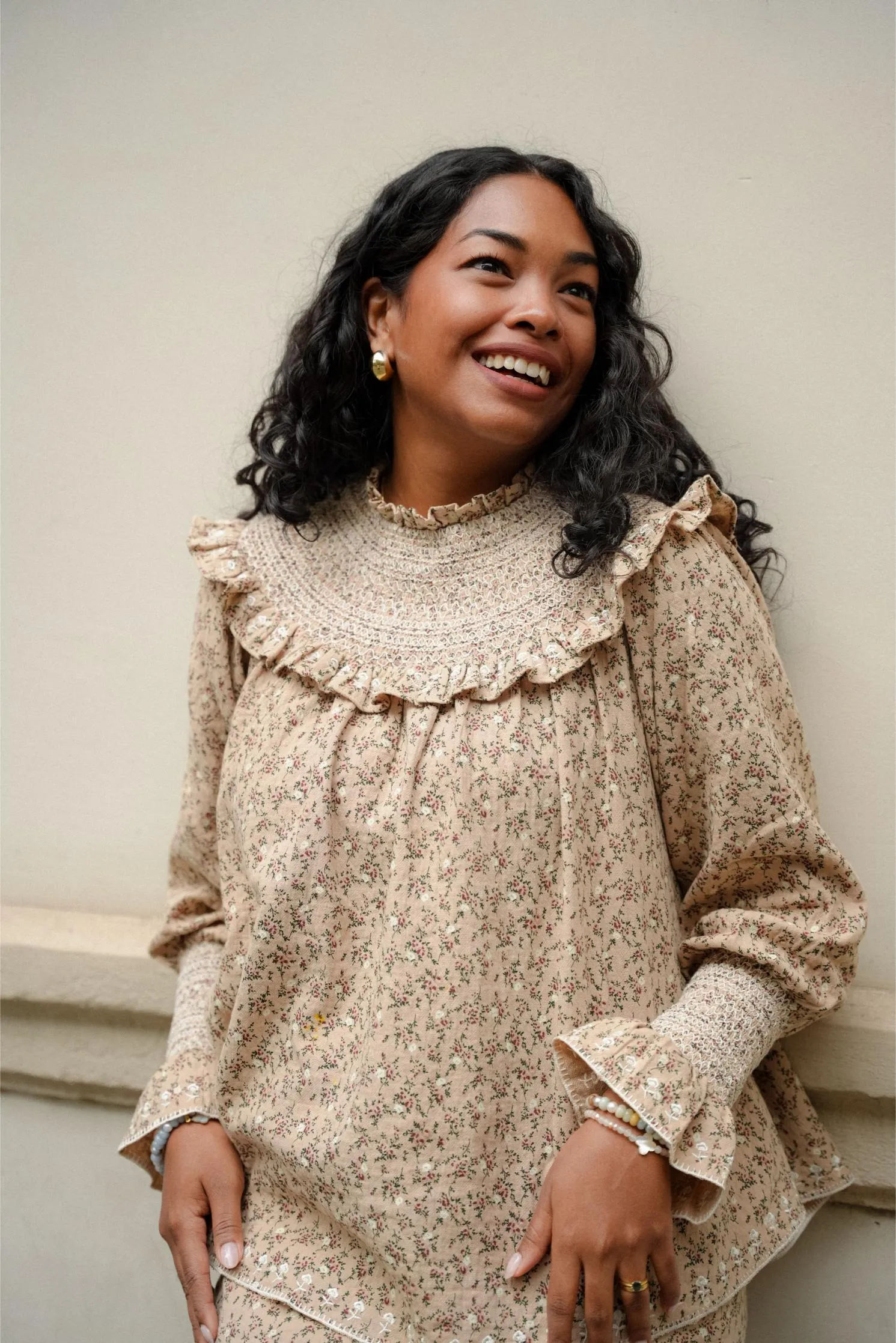 CARO KURUNG IN BEIGE FLORAL