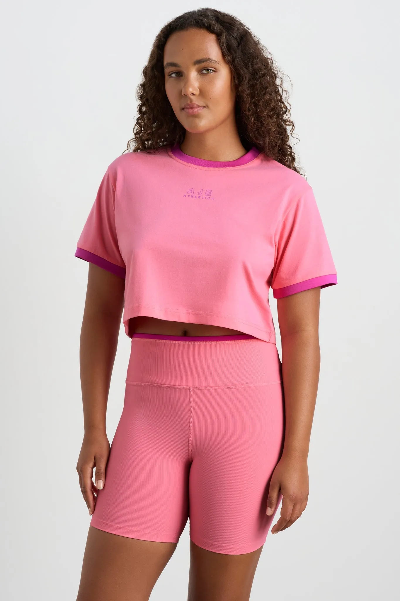 Contrast Bind Logo Tee 110
