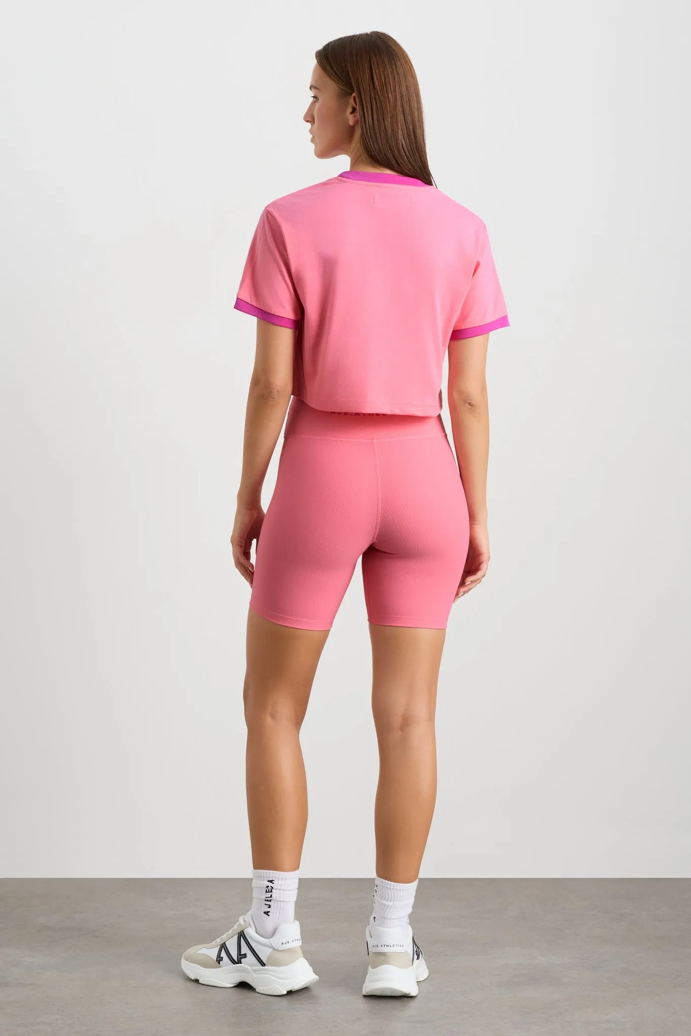 Contrast Bind Logo Tee 110