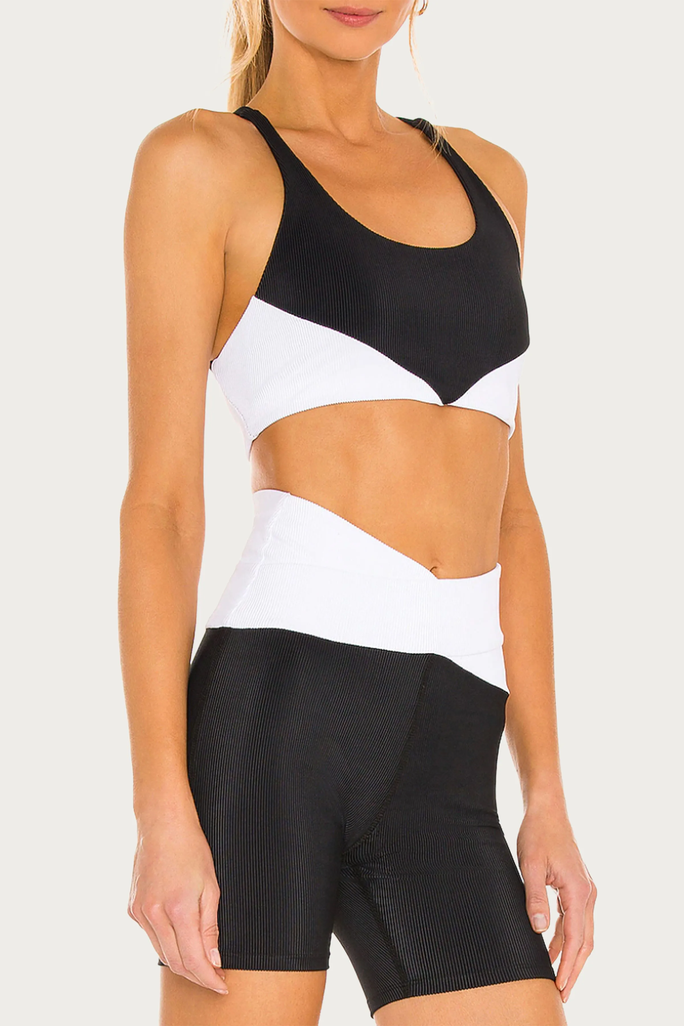 CORA BIKER SHORTS 6"