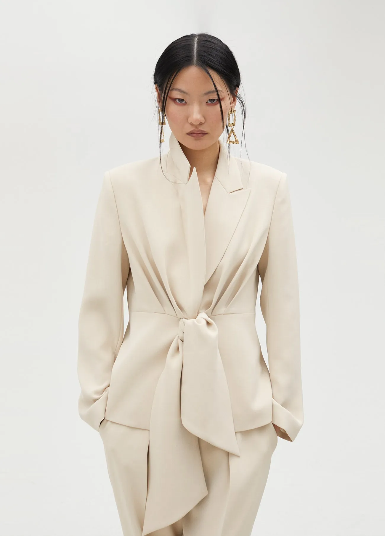 Cropped blazer with knot detail