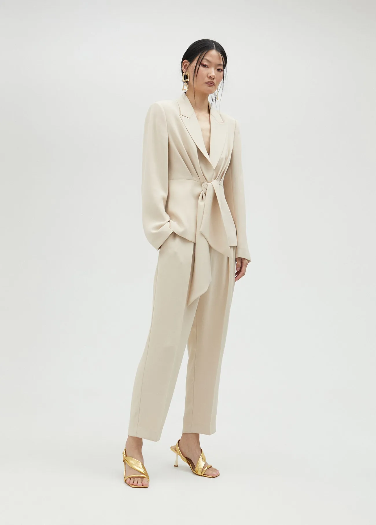 Cropped blazer with knot detail