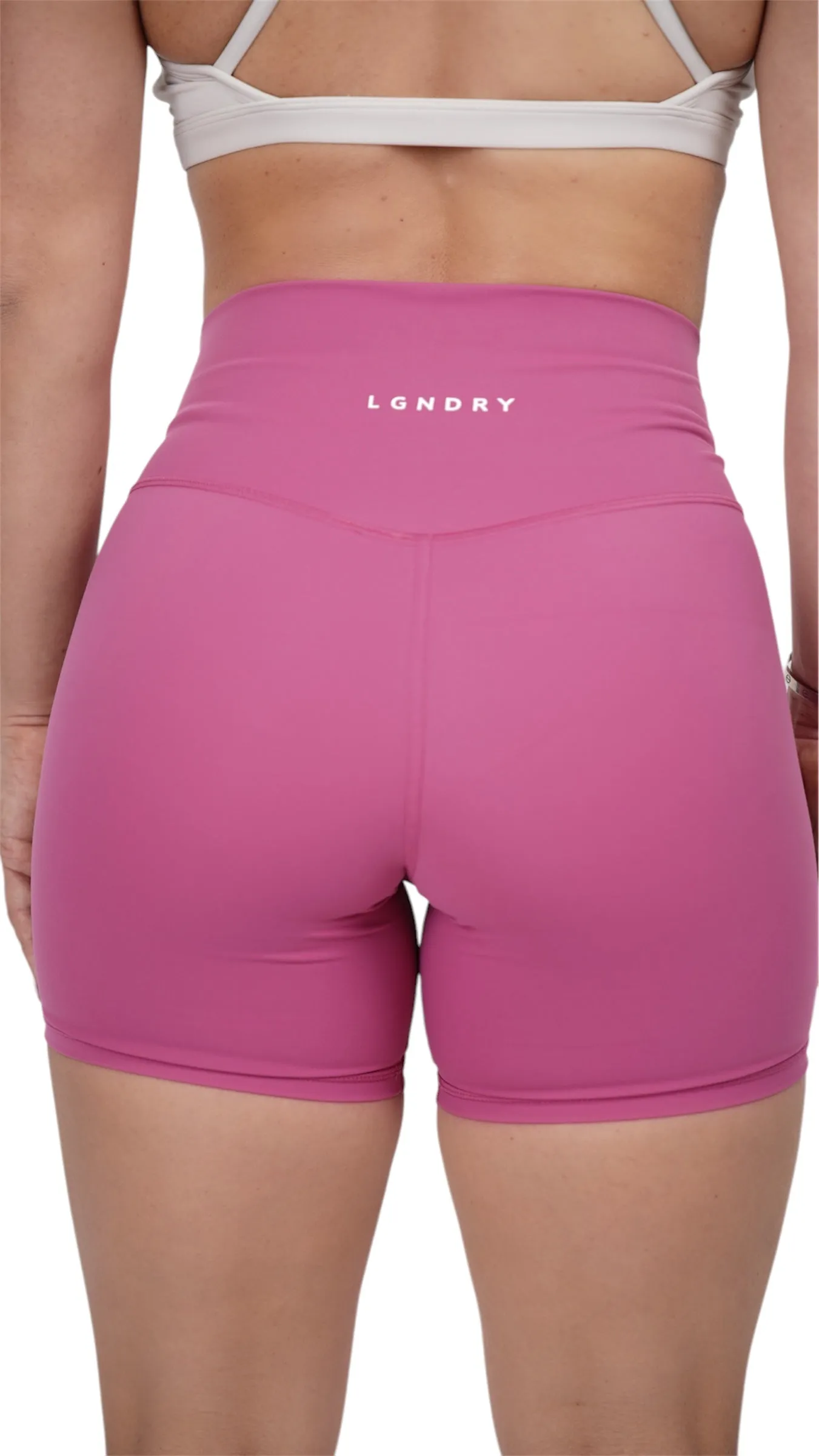 ESSENTIAL LEGEND BIKER SHORTS 6"