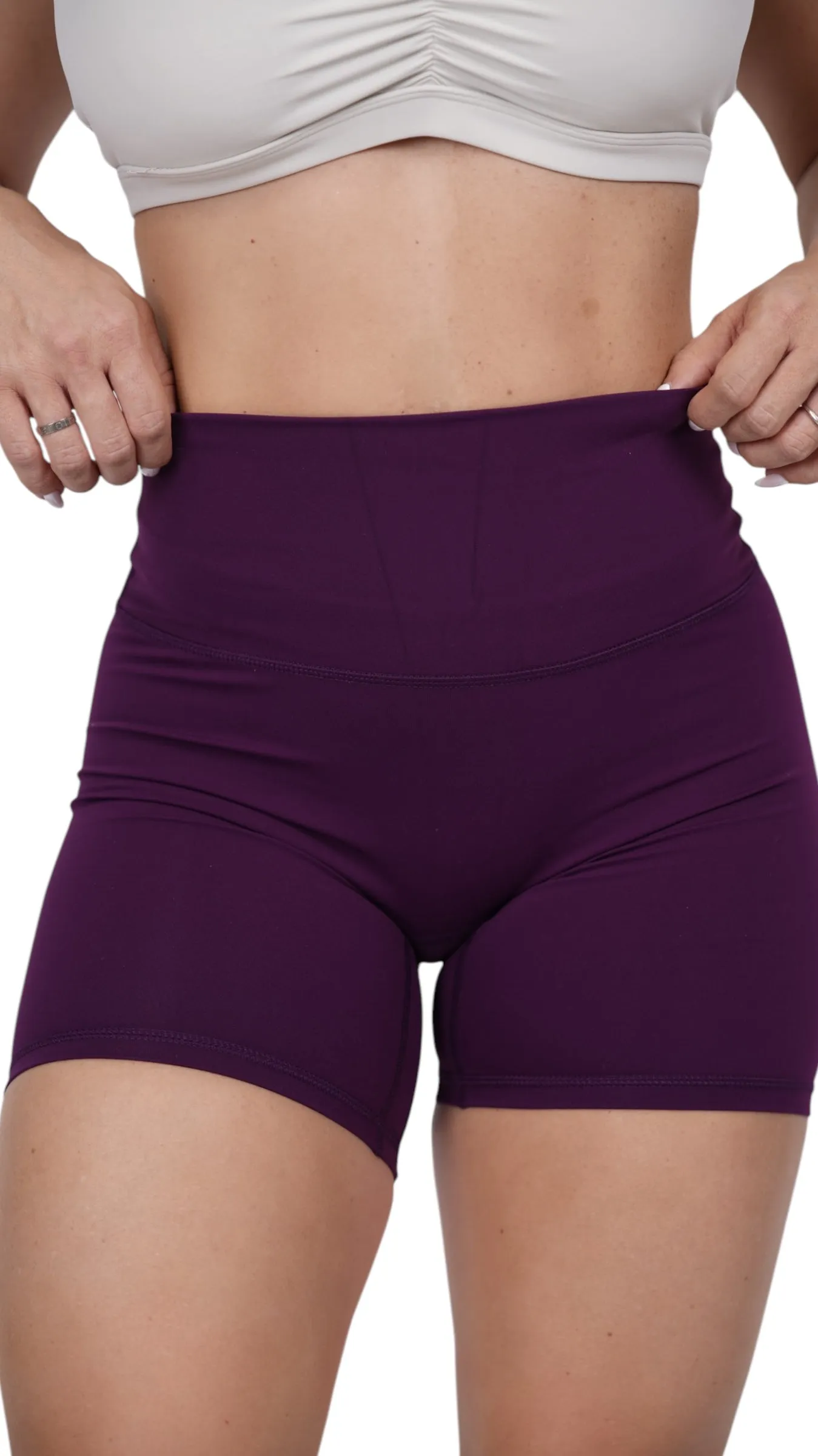 ESSENTIAL LEGEND BIKER SHORTS 6"