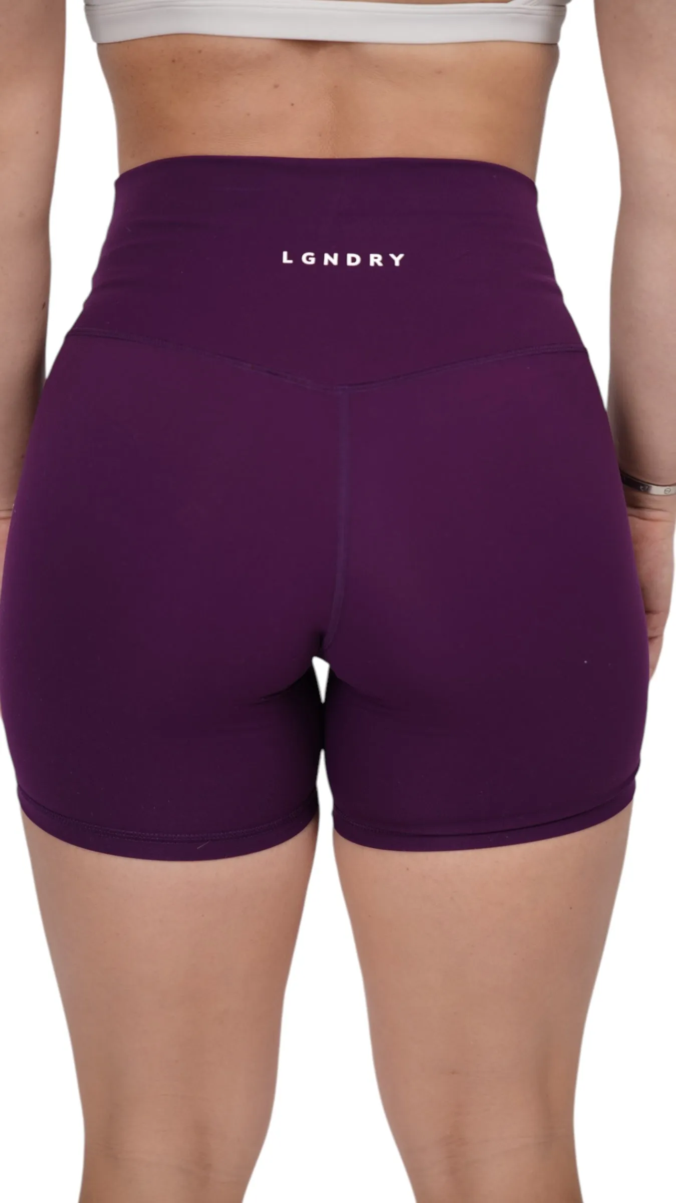 ESSENTIAL LEGEND BIKER SHORTS 6"
