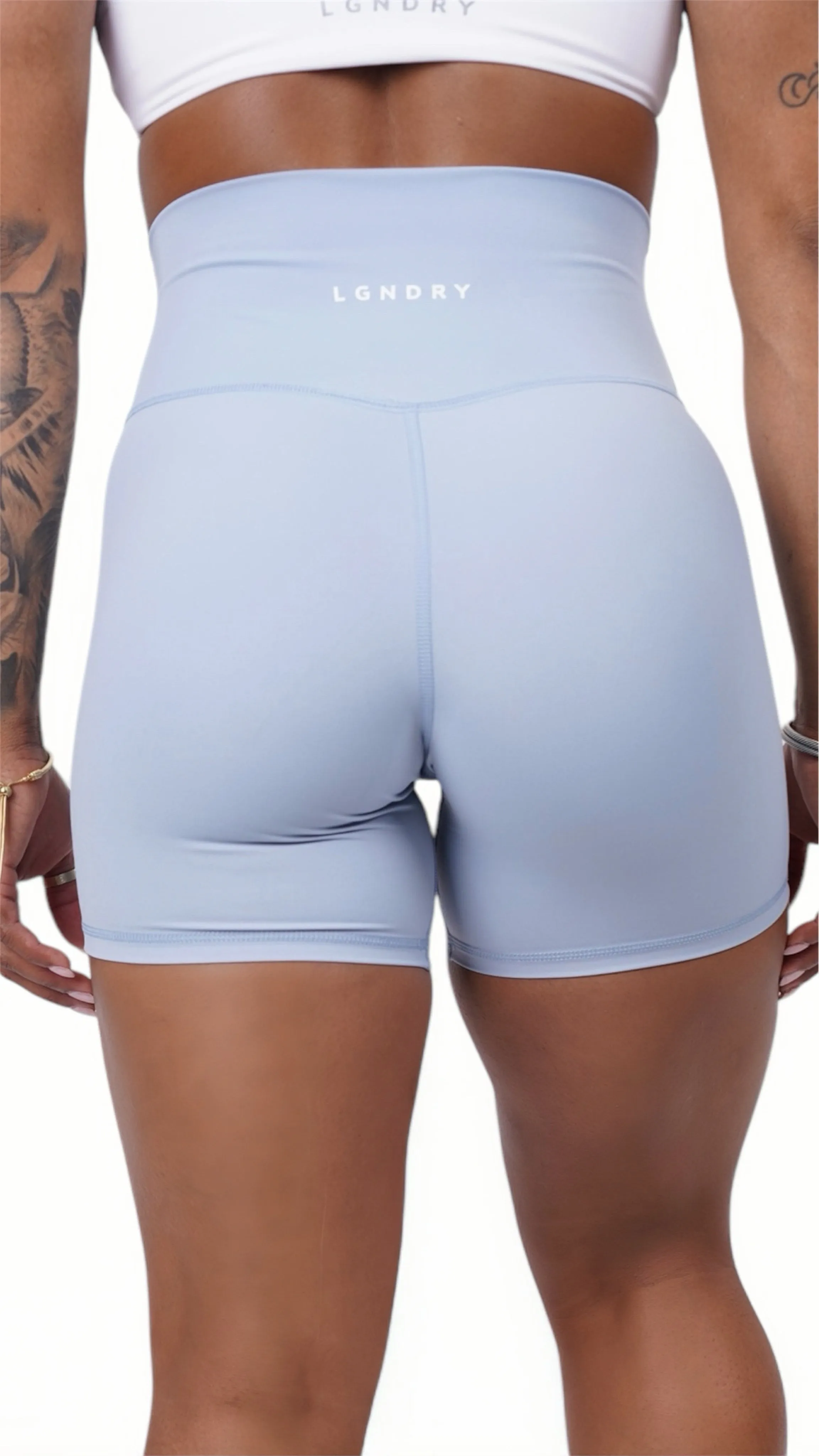 ESSENTIAL LEGEND BIKER SHORTS 6"