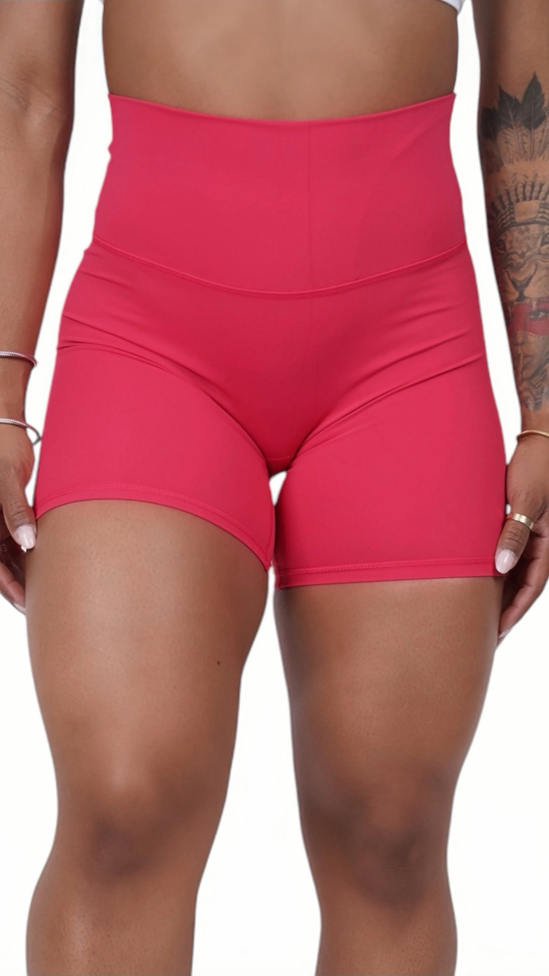ESSENTIAL LEGEND BIKER SHORTS 6"