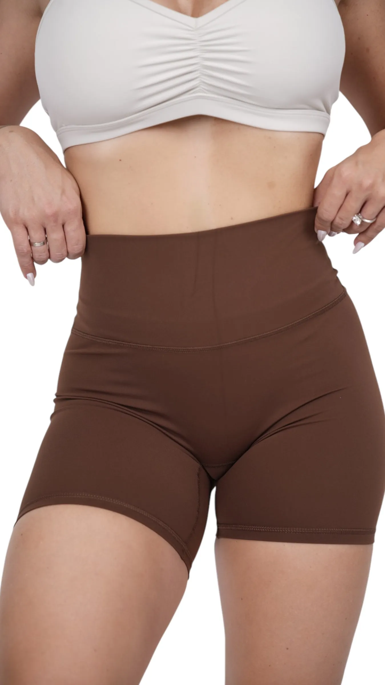 ESSENTIAL LEGEND BIKER SHORTS 6"