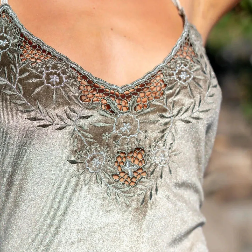 Indie Hendrix Midi Dress Khaki