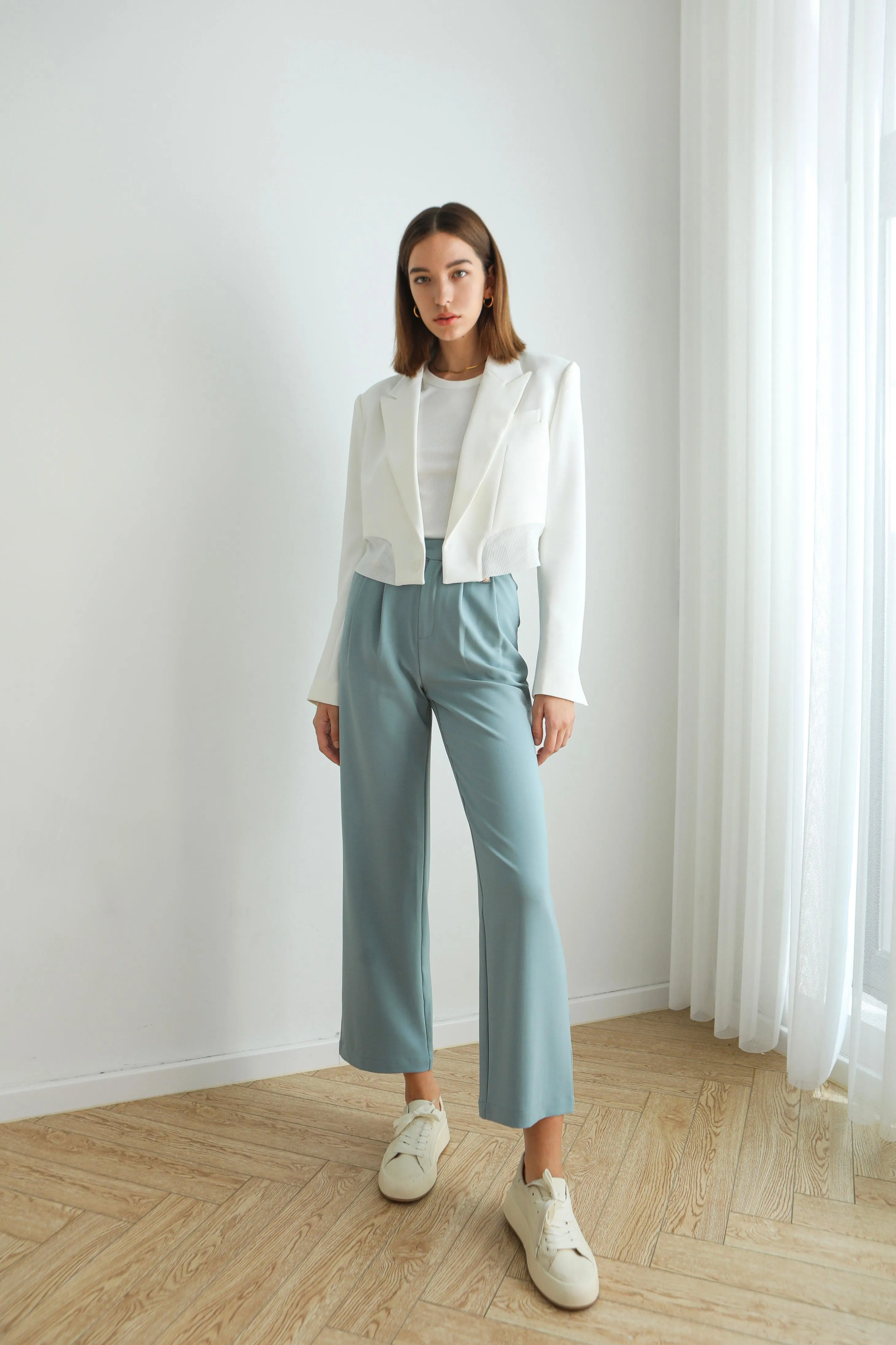 Kiera Cropped Blazer - White