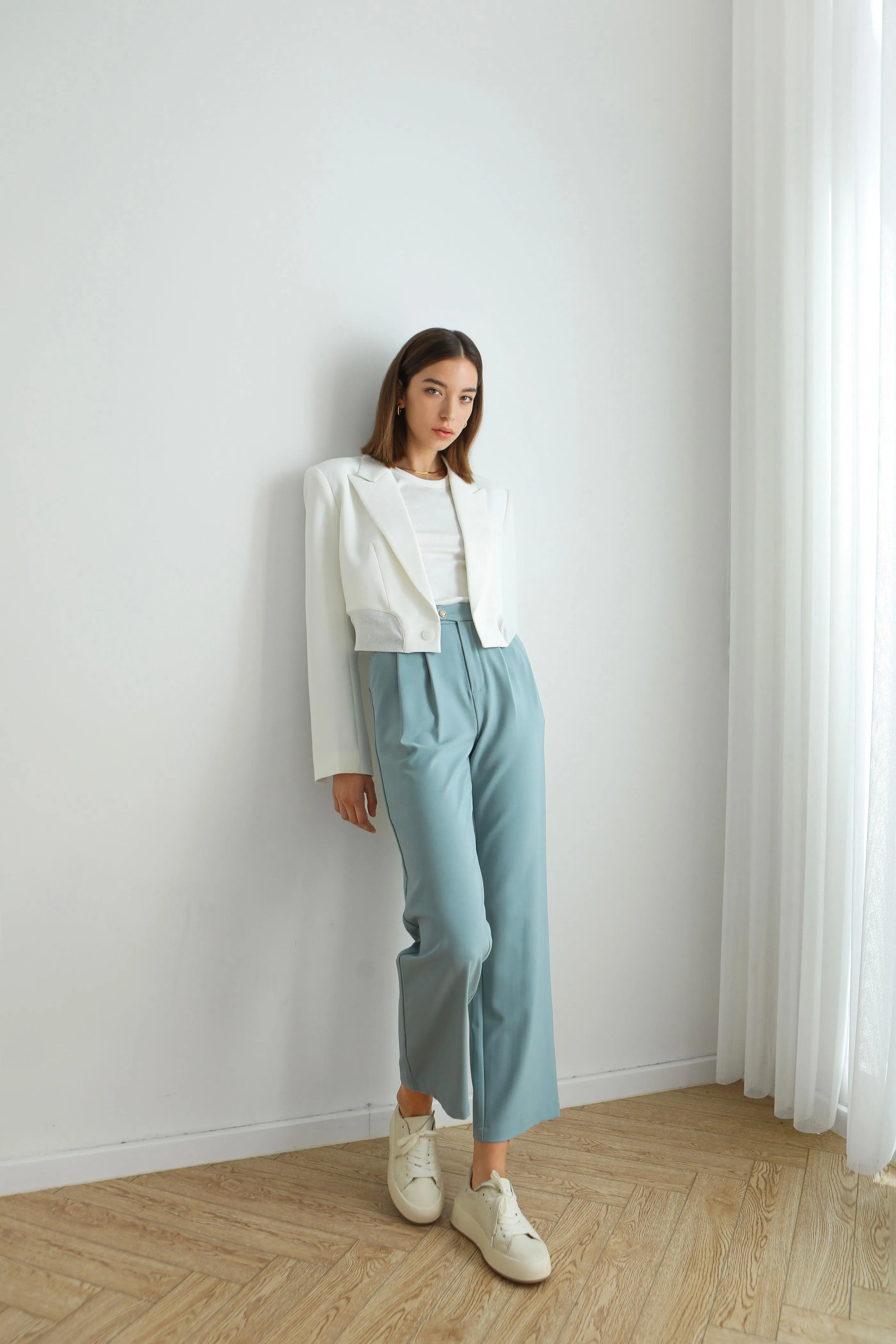 Kiera Cropped Blazer - White
