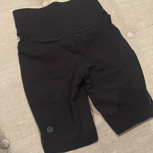 Lululemon Black Biker Spandex‎ Shorts Size 0
