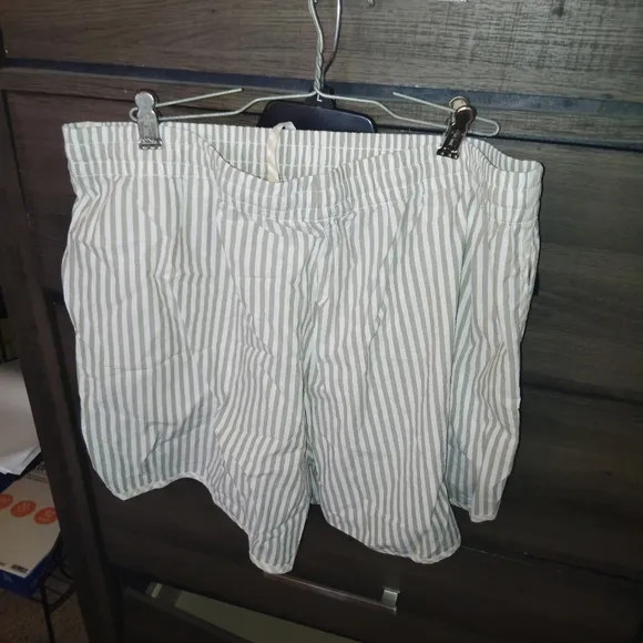 MADEWELL Crinkle Cotton Dolphin Hem Shorts XL