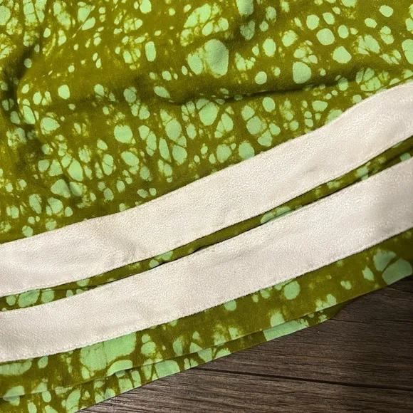 Maison Chateau Rouge The Shorts in Bubble Green XS