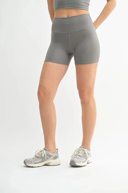 MONO B Venice Cloud Light Contour Biker Shorts