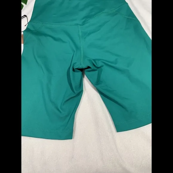 NEW Girlfriend Collective High Waisted Bike Biker Shorts in Saguaro [ XS ]‎