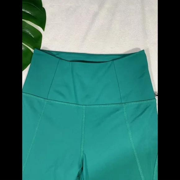 NEW Girlfriend Collective High Waisted Bike Biker Shorts in Saguaro [ XS ]‎