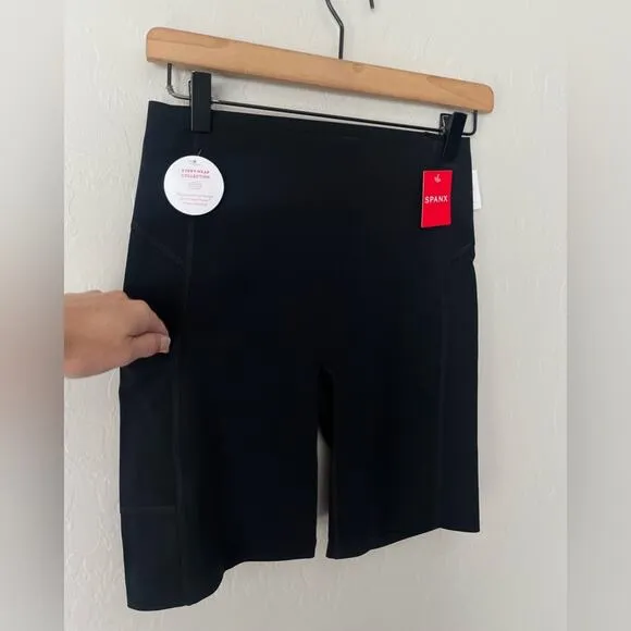 NEW Spanx every wear biker shorts with pockets black