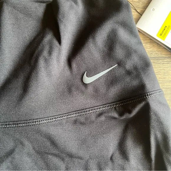 Nike Women’s Training Biker Shorts Womens Small