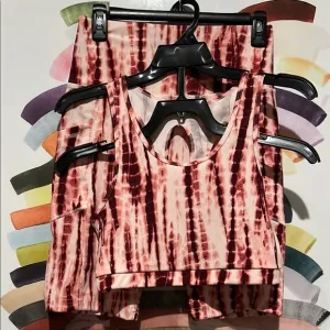 NWOT 2pc Tie-Dye Sports Bra &amp; Biker Short Set! Racerback Cutout Top. Pockets