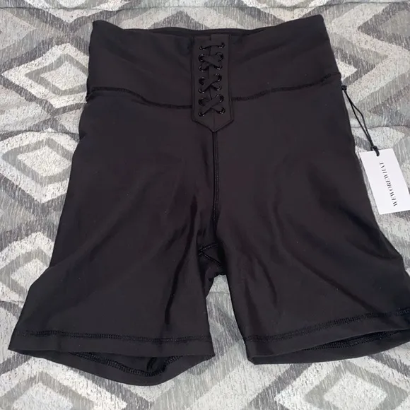 NWT WeWoreWhat Lace Up Biker Shorts 6.5” in Black Women’s Size M