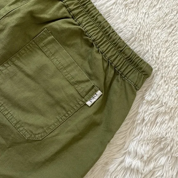 Pact Organic Cotton Women’s Drawstring Utility pockets Shorts Medium