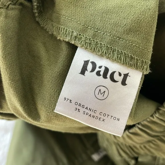 Pact Organic Cotton Women’s Drawstring Utility pockets Shorts Medium
