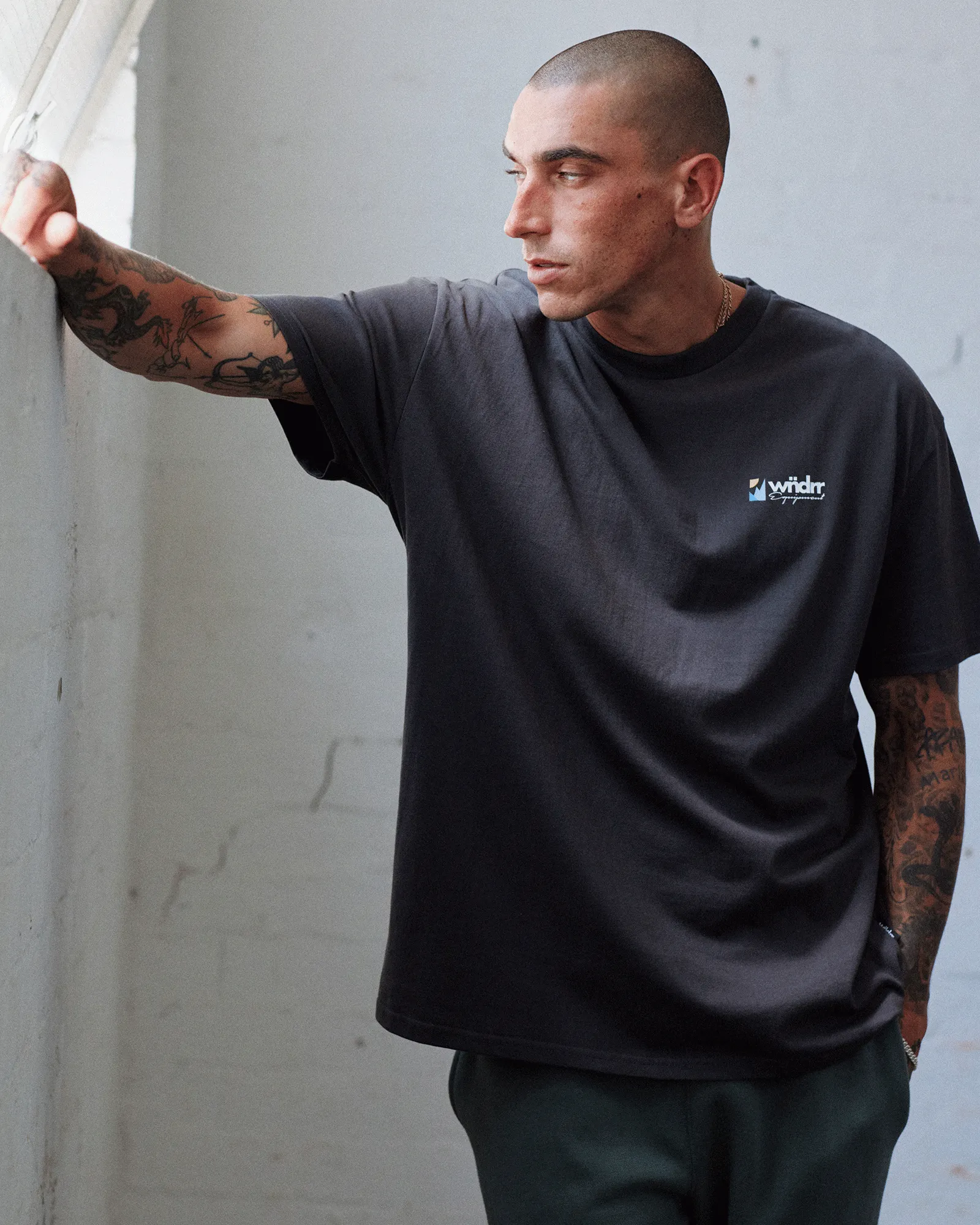SCALE BOX FIT TEE - FADED BLACK
