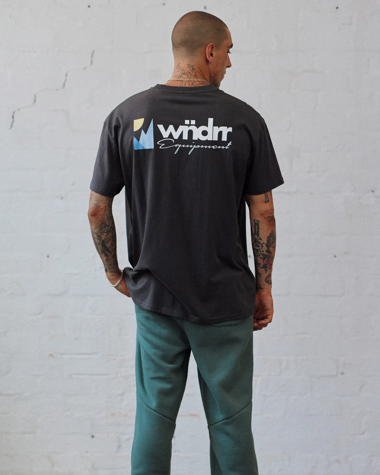 SCALE BOX FIT TEE - FADED BLACK