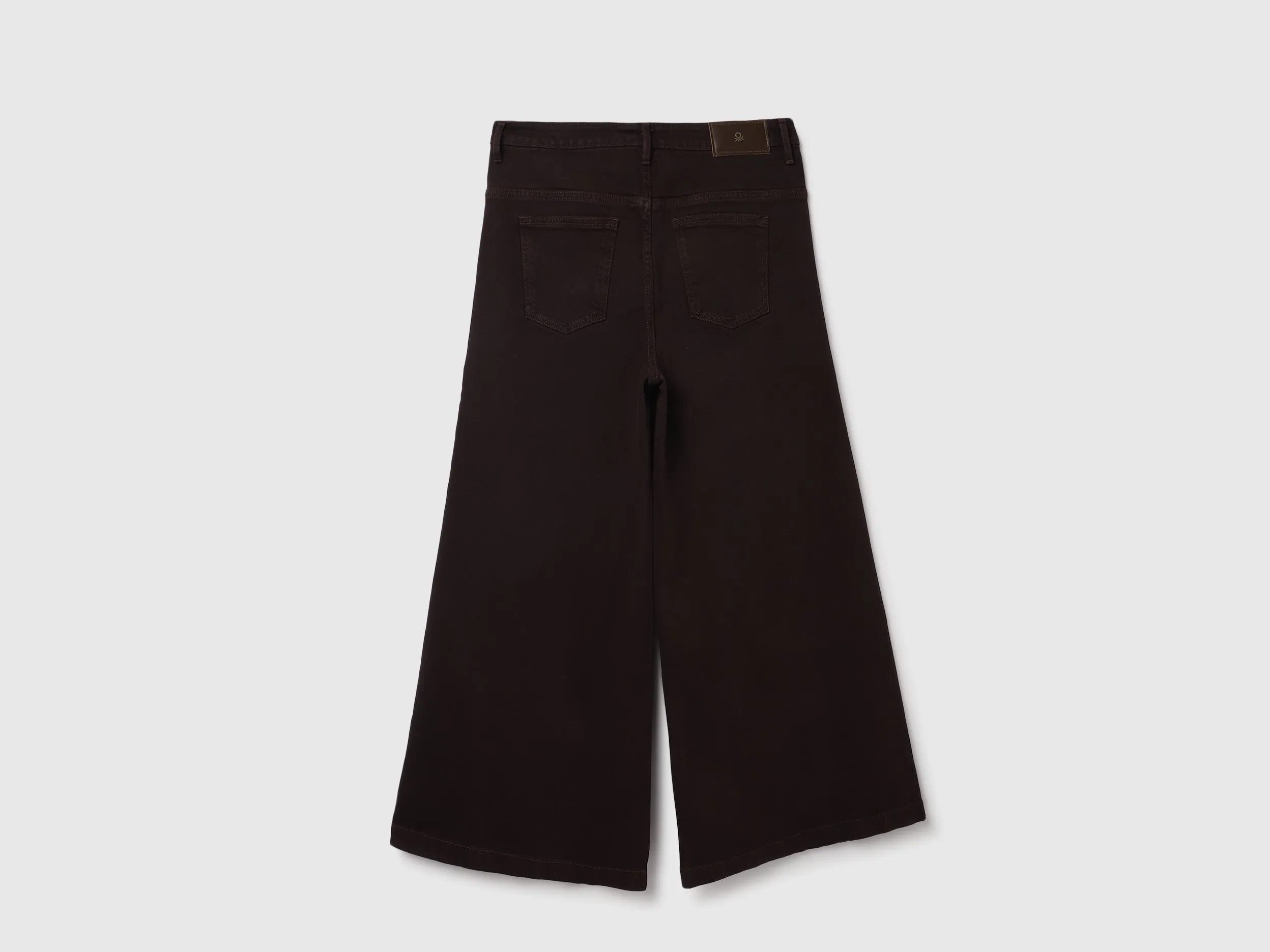 Solid Wide Leg Fit Trousers