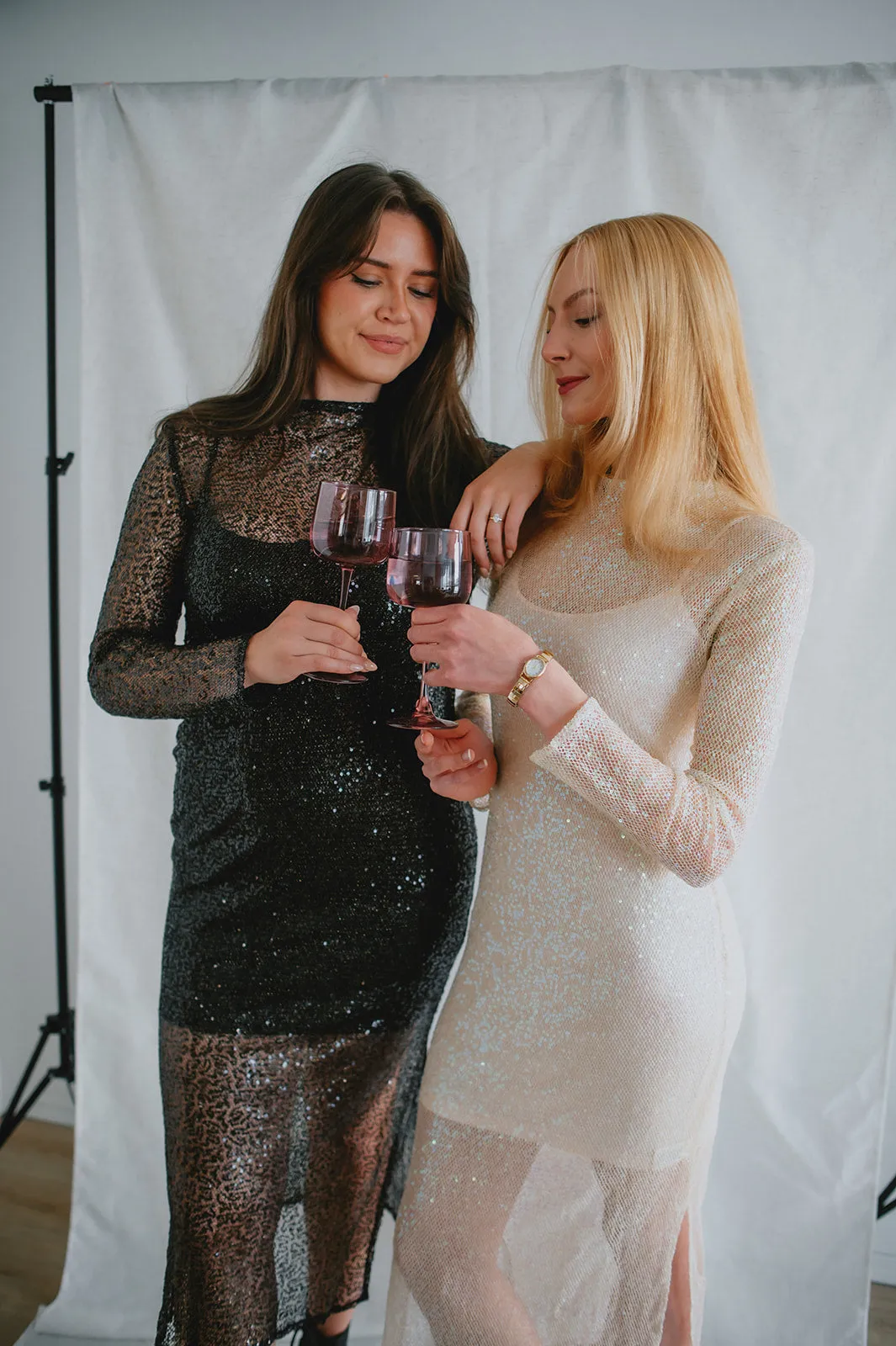 The Blakely Midi Dress - Black
