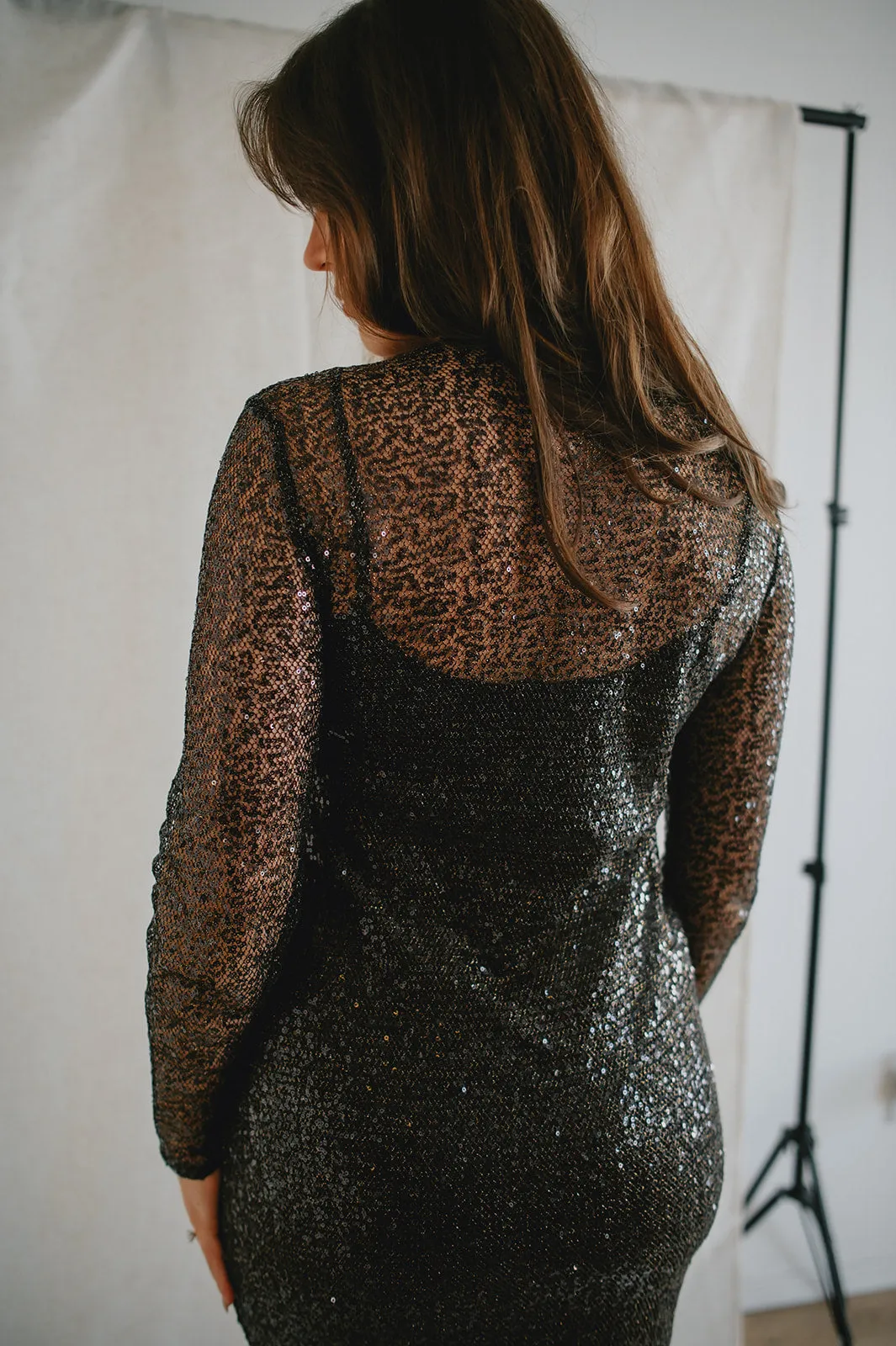 The Blakely Midi Dress - Black
