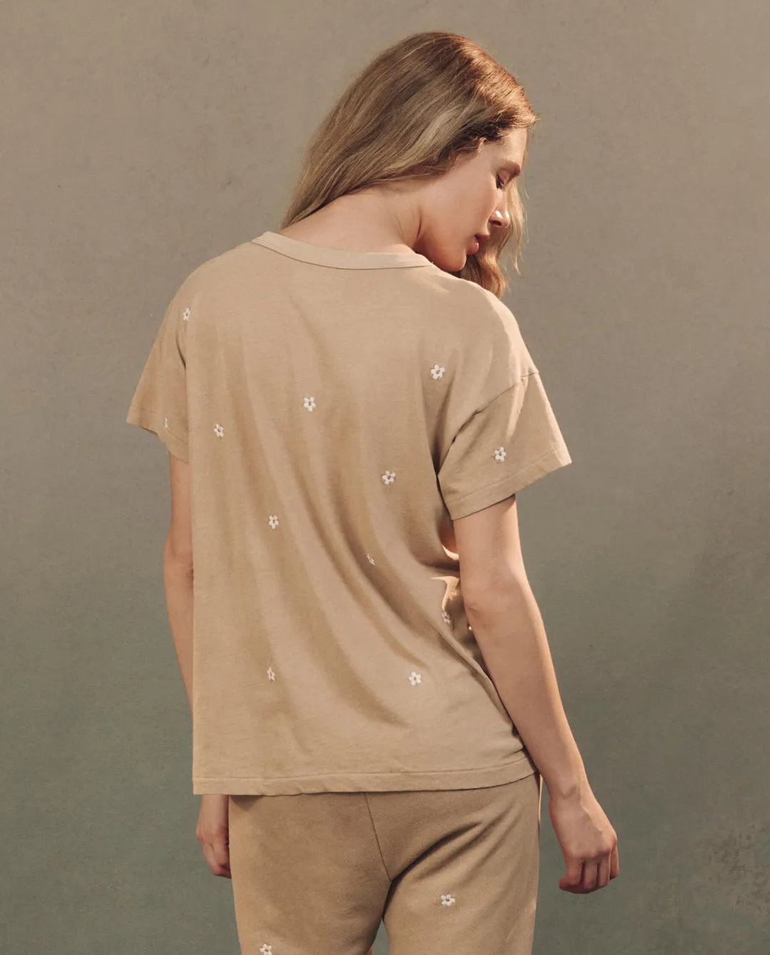 The Great - The Boxy Crew Khaki with Daisy Embroidery