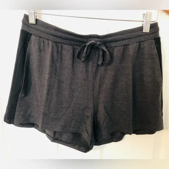 Tommy Johns tank and shorts lounge set (S)