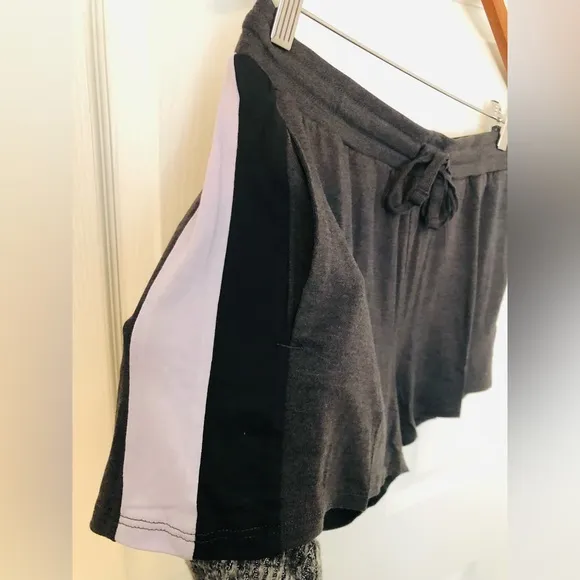 Tommy Johns tank and shorts lounge set (S)