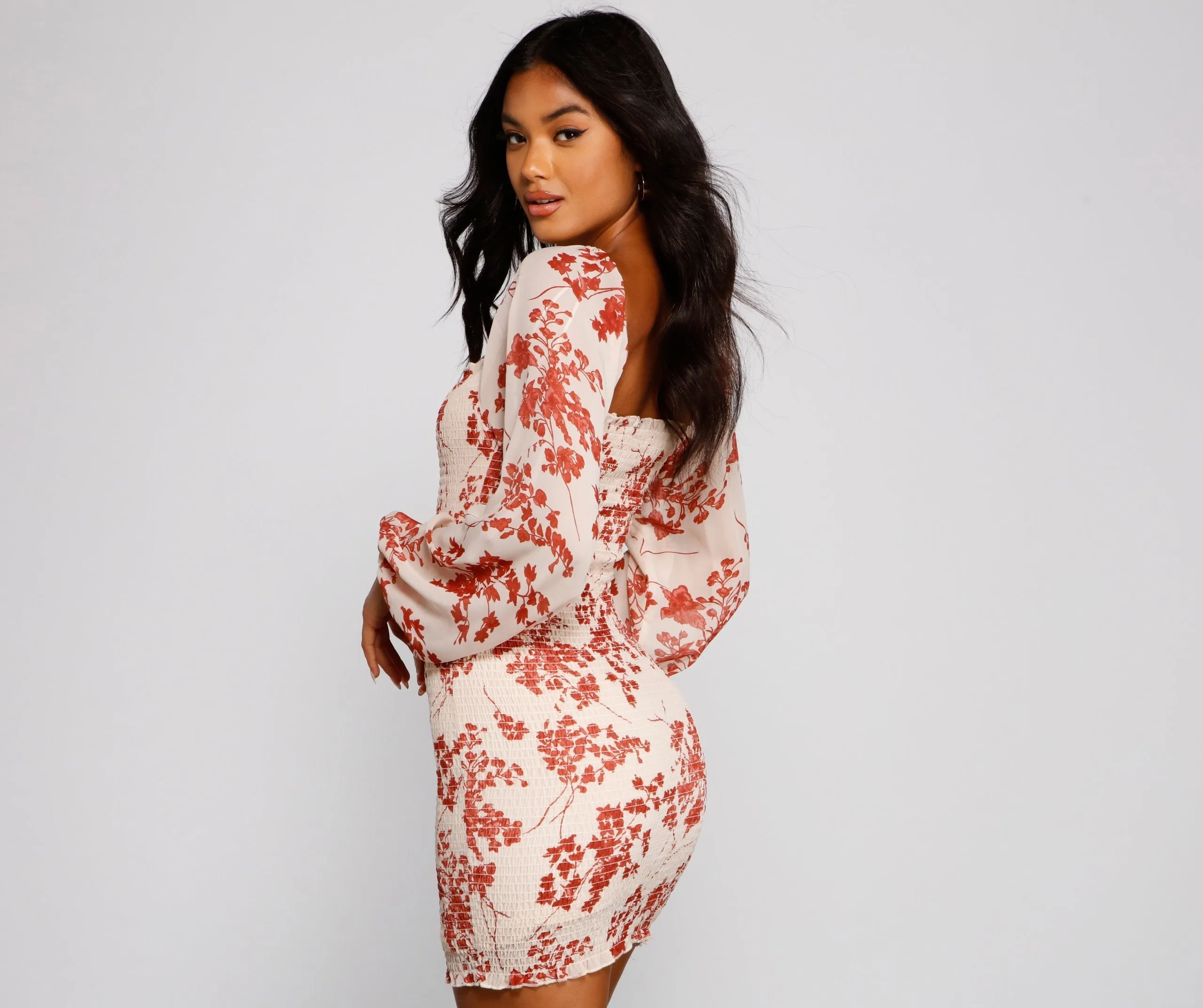 Total Sweetheart Stylish Smocked Floral Dress