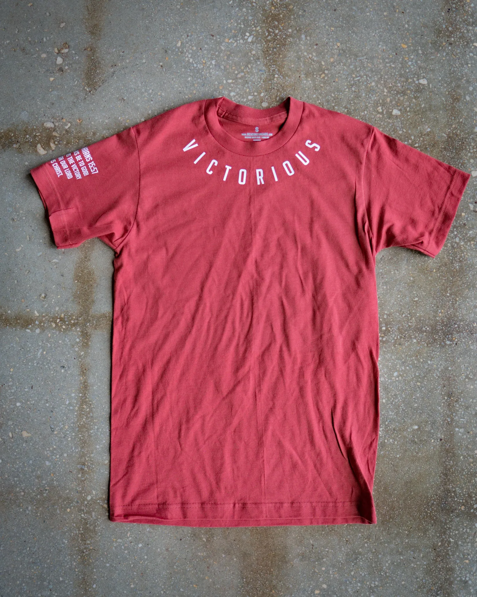 VICTORIOUS Adult Box T-shirt