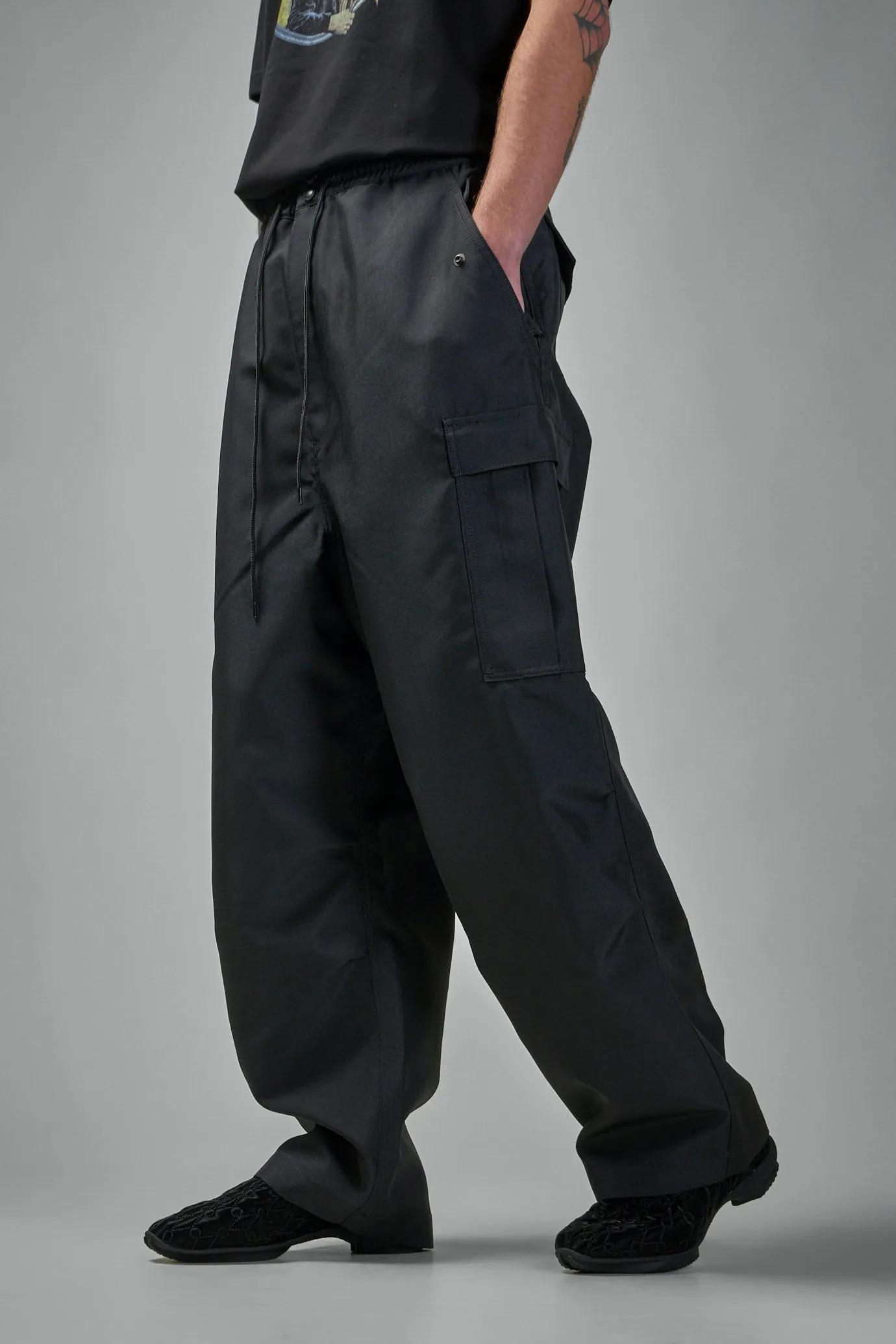 Wide-leg Cargo Trousers