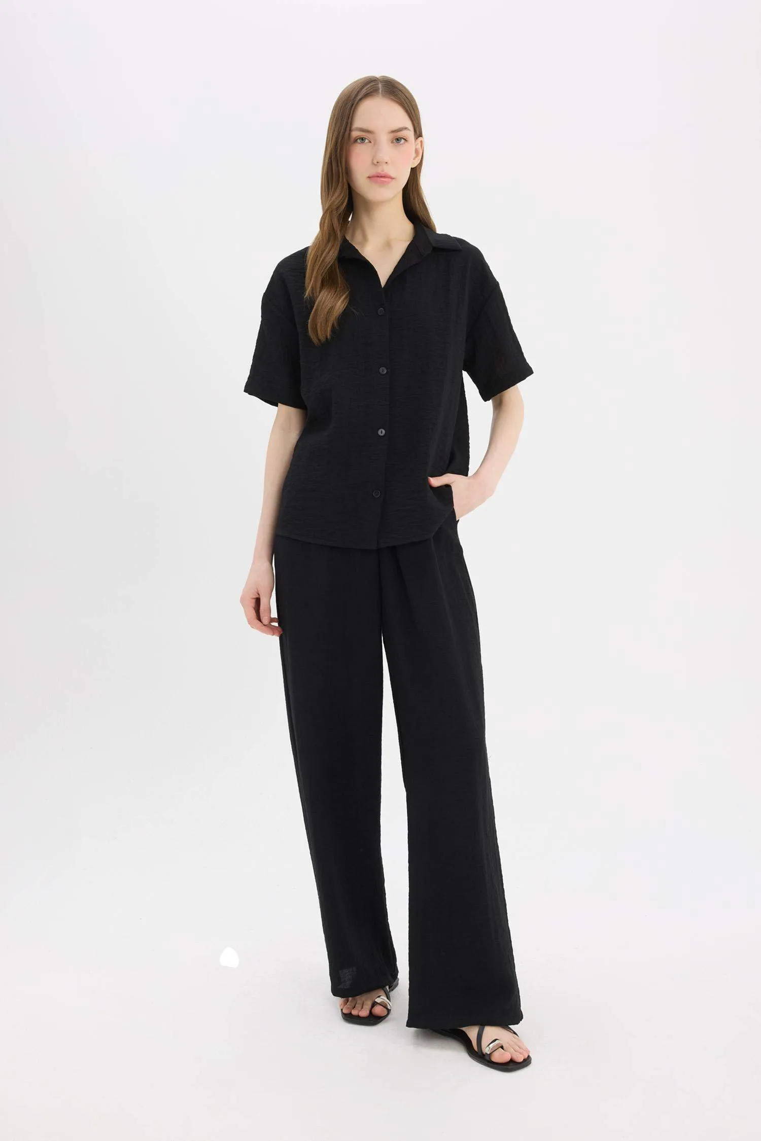 Wide Leg Normal Waist Standard Length Trousers