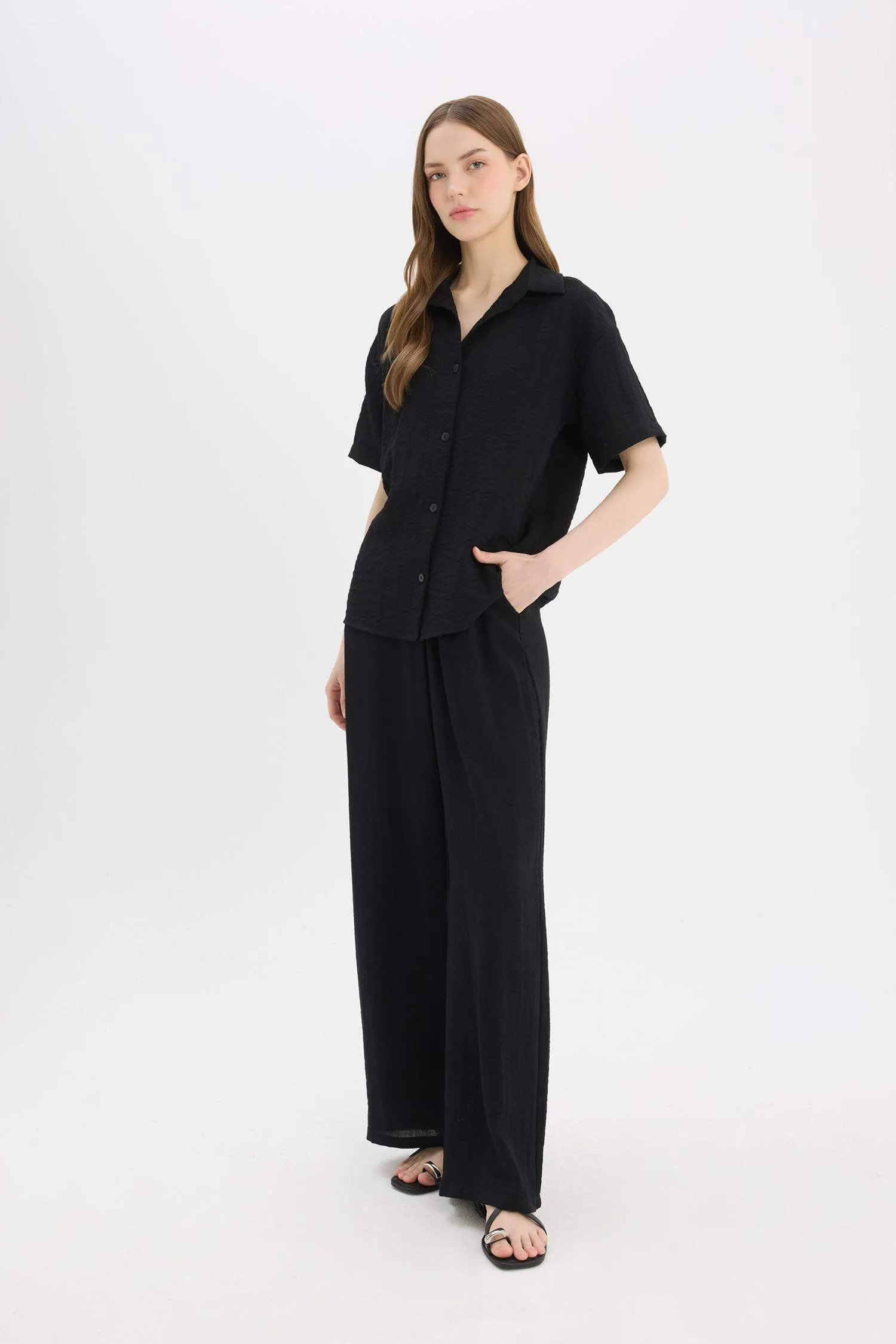 Wide Leg Normal Waist Standard Length Trousers