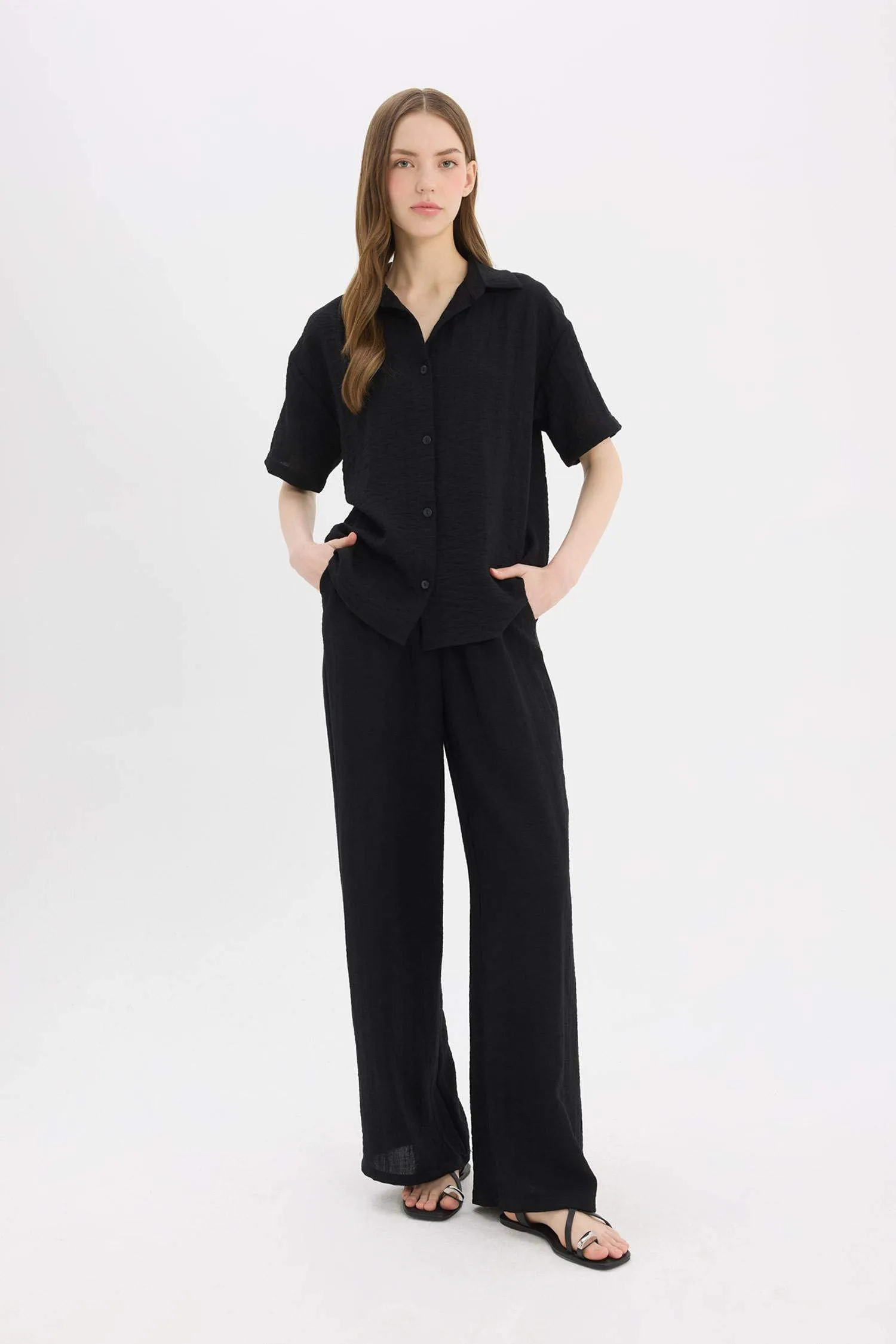 Wide Leg Normal Waist Standard Length Trousers