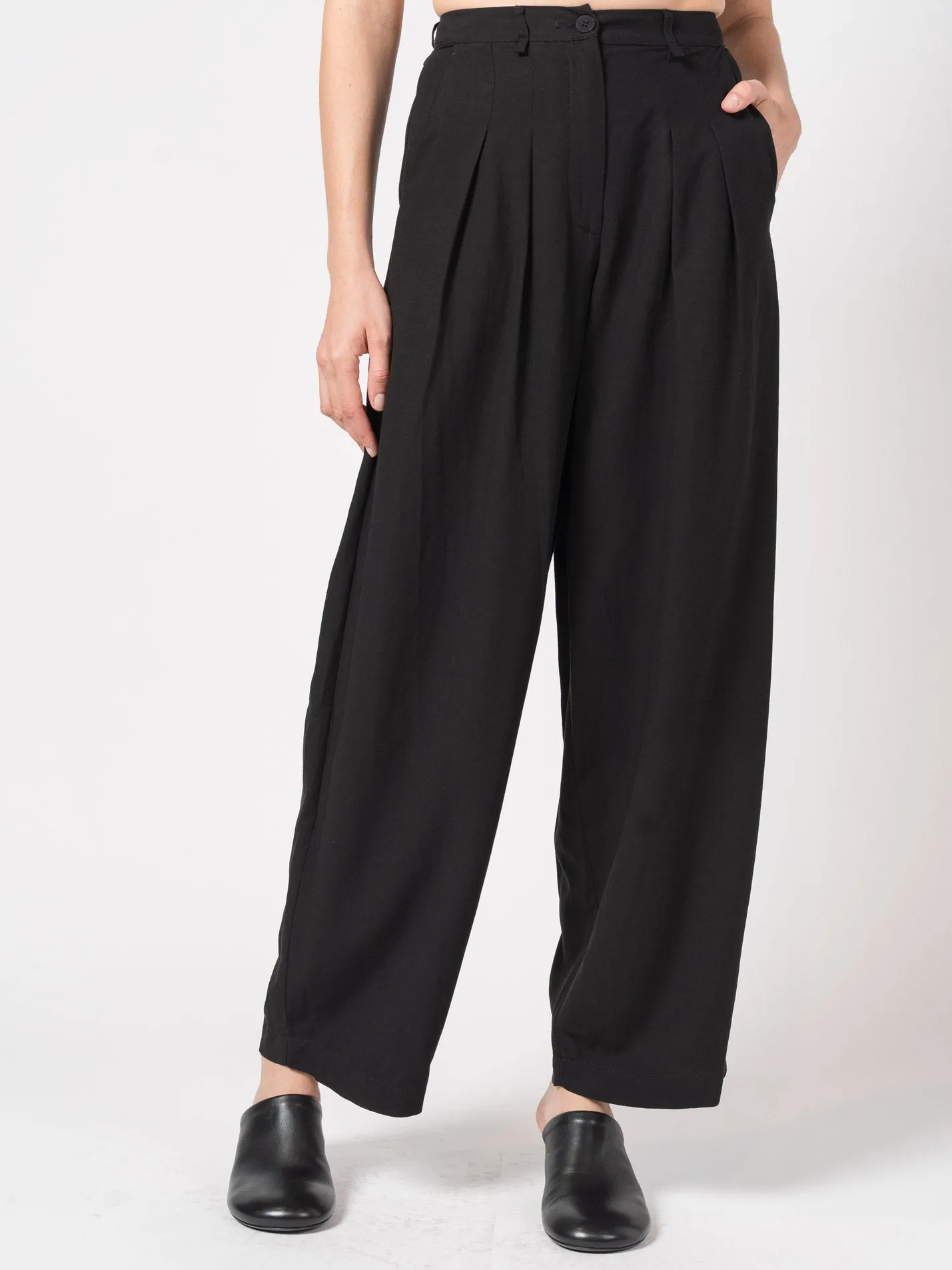 Wide-Leg Pleated Trousers