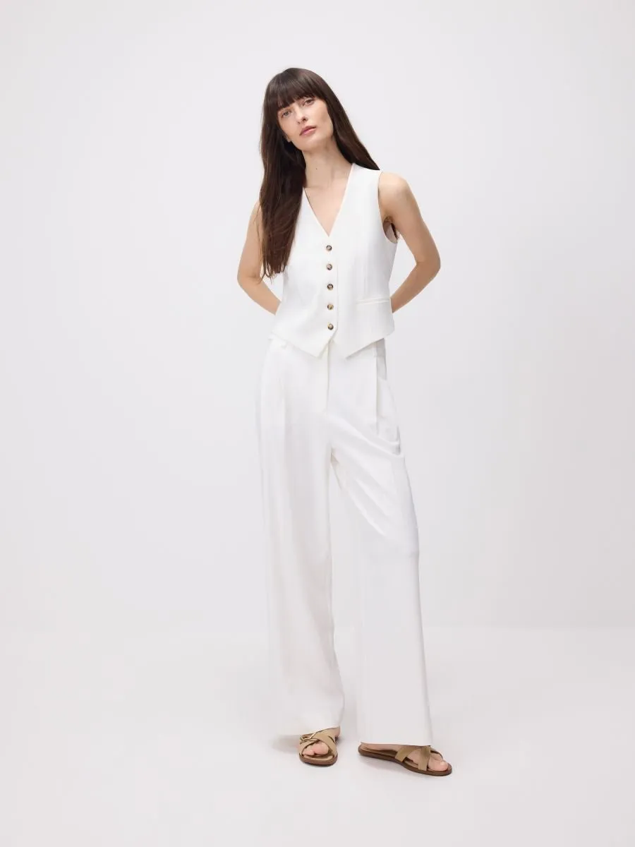 Wide leg trousers