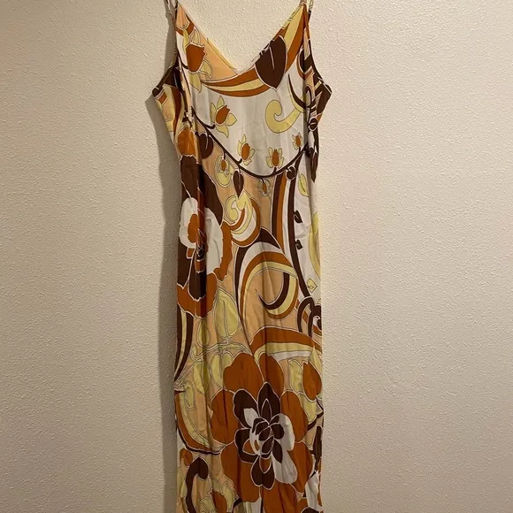 WILFRED Christine Slip Midi Floral Dress Aritzia M