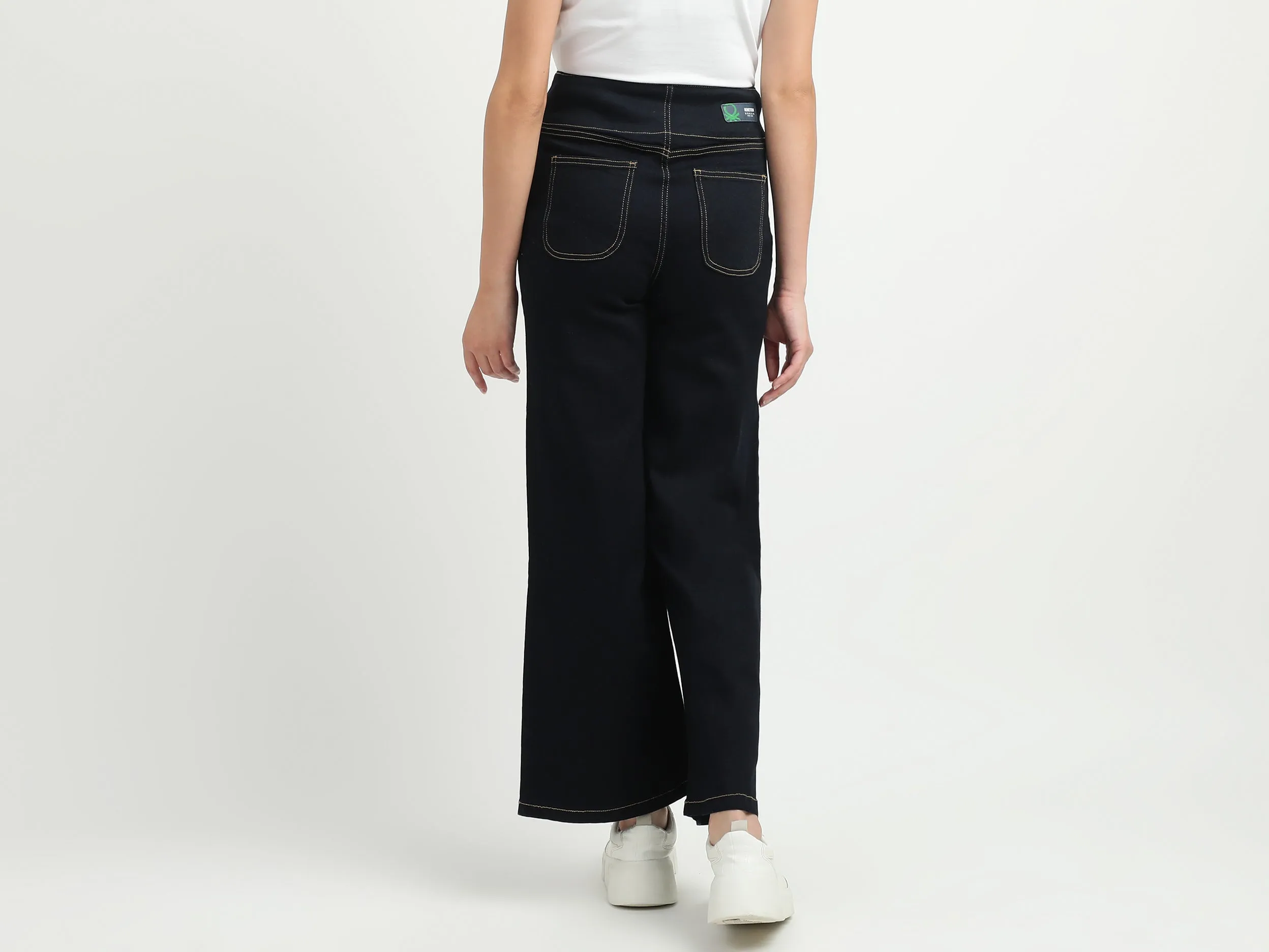 Women Solid Wide Leg Jeans