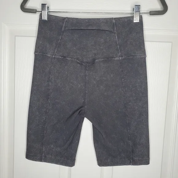 Zella Gray Snow Wash Acid Wash High Rise Ribbed Biker Shorts